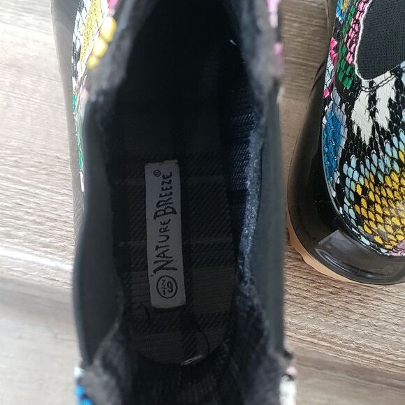 Nature breeze rubber rain boots in multicolored snake skin print size 6.5 - Picture 4 of 5